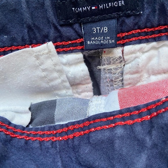 Tommy Hilfiger button up shorts 3T - Picture 3 of 6